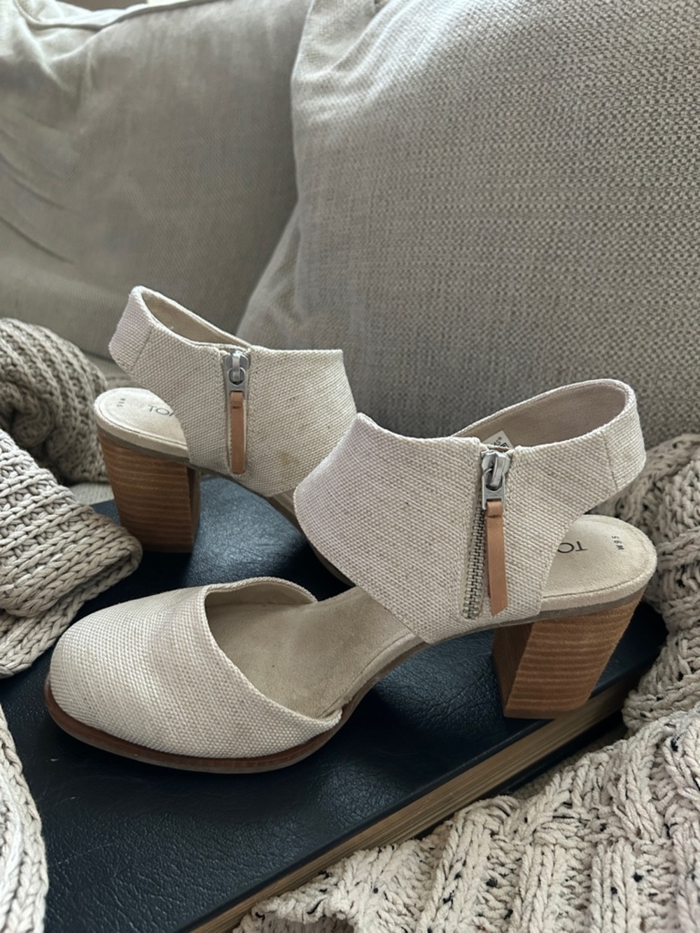 Toms Cream Canvas Wedge Slingback Sandals - Picture 2 of 7
